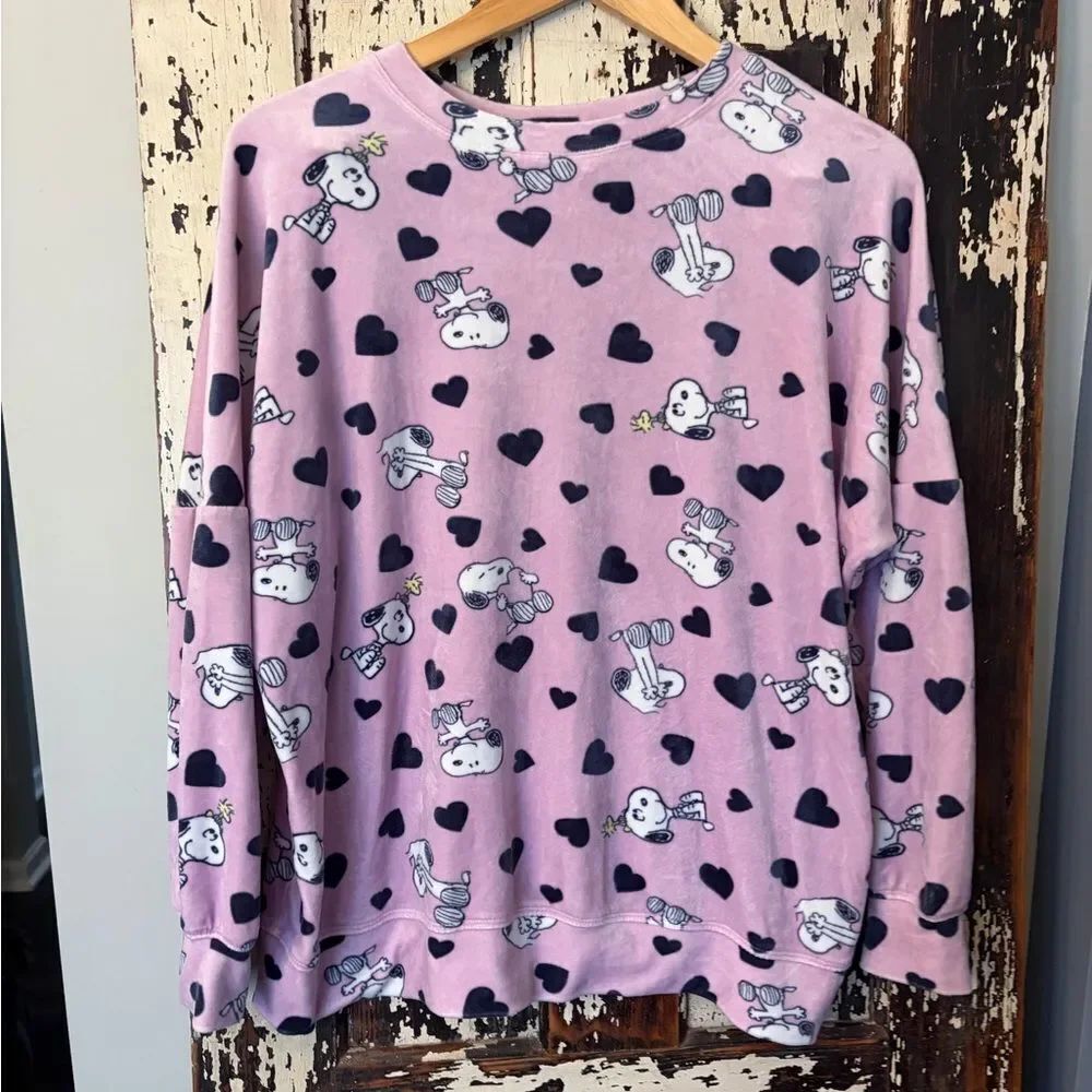 Snoopy heart Valentine’s Day plush pajama top only. Oversized M. So soft